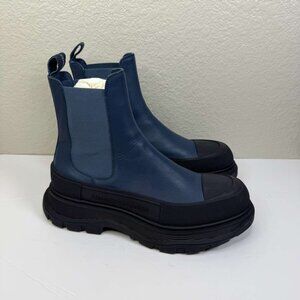 Mens Alexander McQueen Tread Slick tonal leather Chelsea boots blue EU size 43